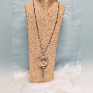 Elegant Silver Pendant Necklace